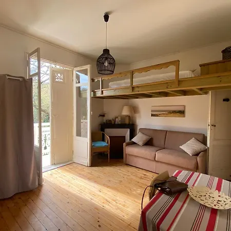 公寓 Pretty Cocoon With Two Balconies *
