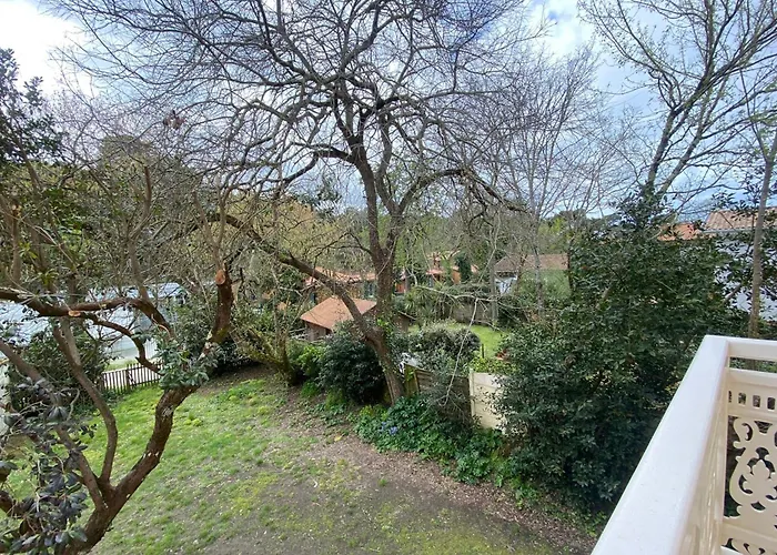 Pretty Cocoon With Two Balconies * Arcachon